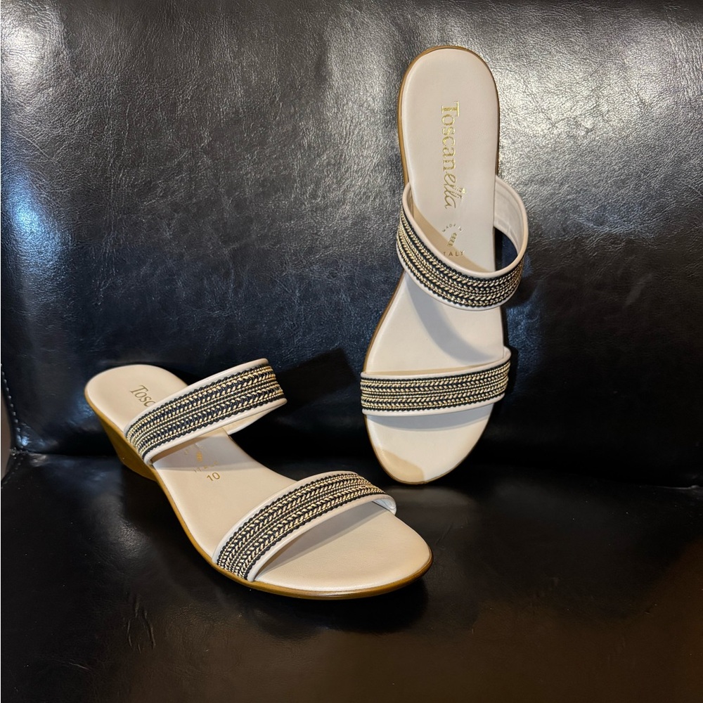 Toscana Beige Women's Sandals